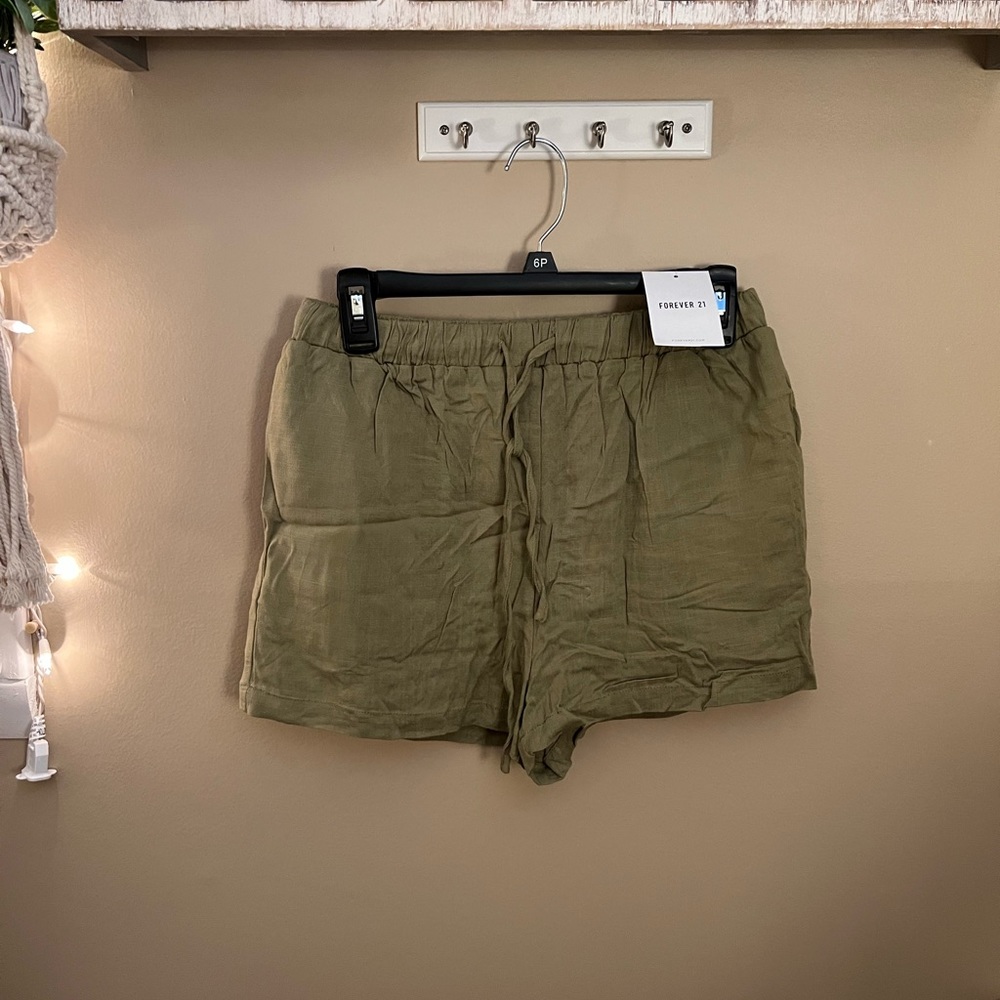 Forever 21 Green Linen shorts size M